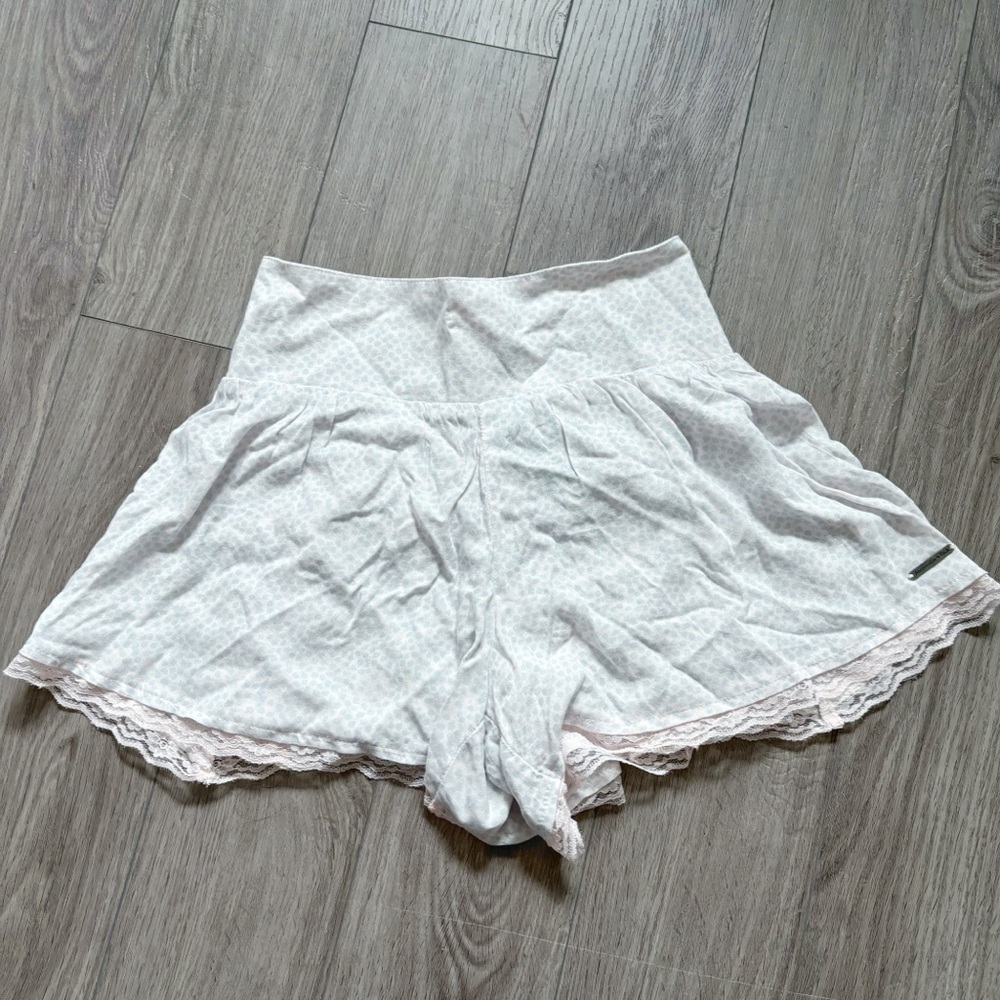 abercrombie pastel blue speckle shorts